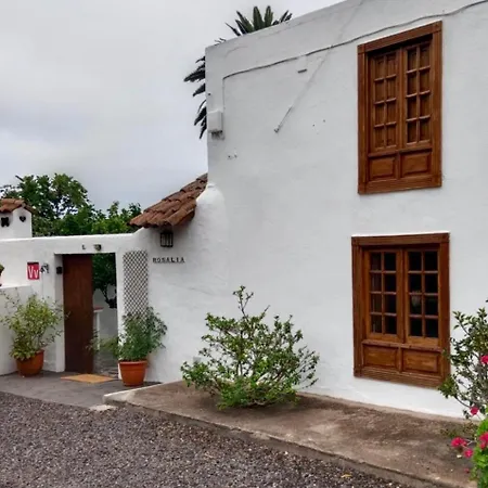 Casa Canaria Tradicional Rosalia بيت للعطل