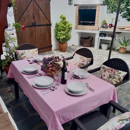 Casa Canaria Tradicional Rosalia لوس سيلوس